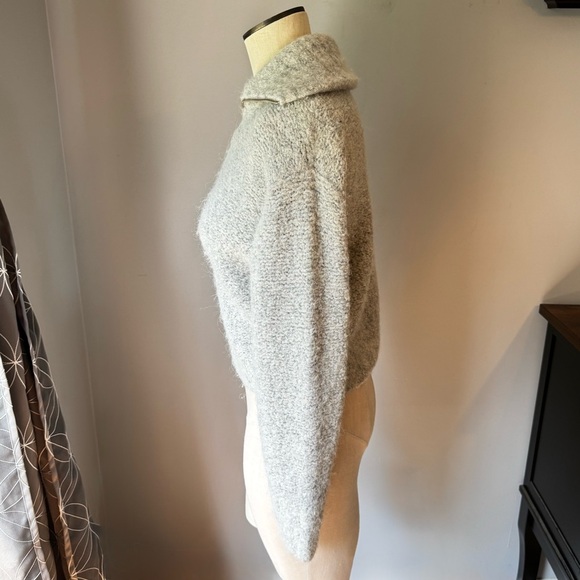Wilfred Free Aritzia Gwyneth Quarter Zip Alpaca Cozy Crop Sweater Grey Sz XS - Picture 4 of 12